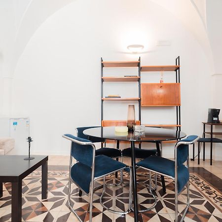Donna Cristina Historic Apartment Lecce Eksteriør billede